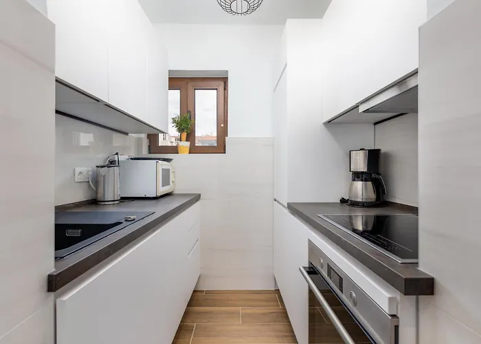 Vb Jelcic Krk * Krk Town